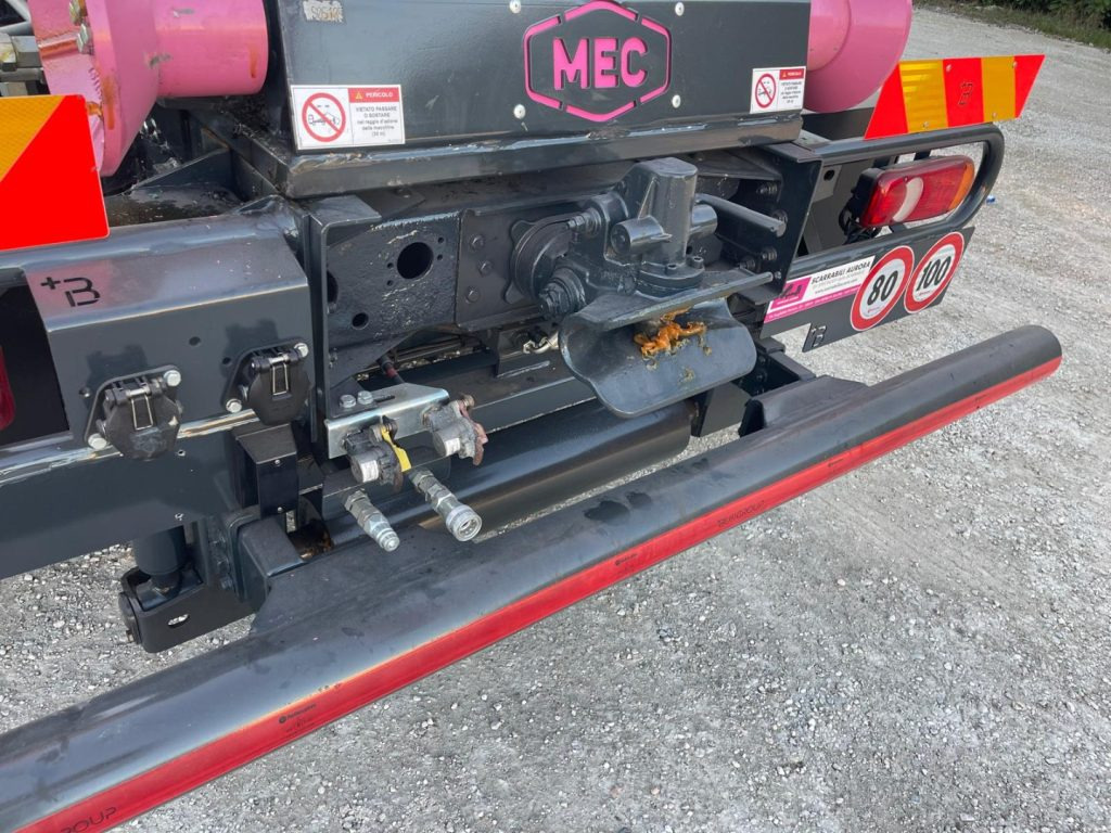Hook lift truck IVECO EUROCARGO 160E32 CON SCARRABILE NUOVO: picture 10