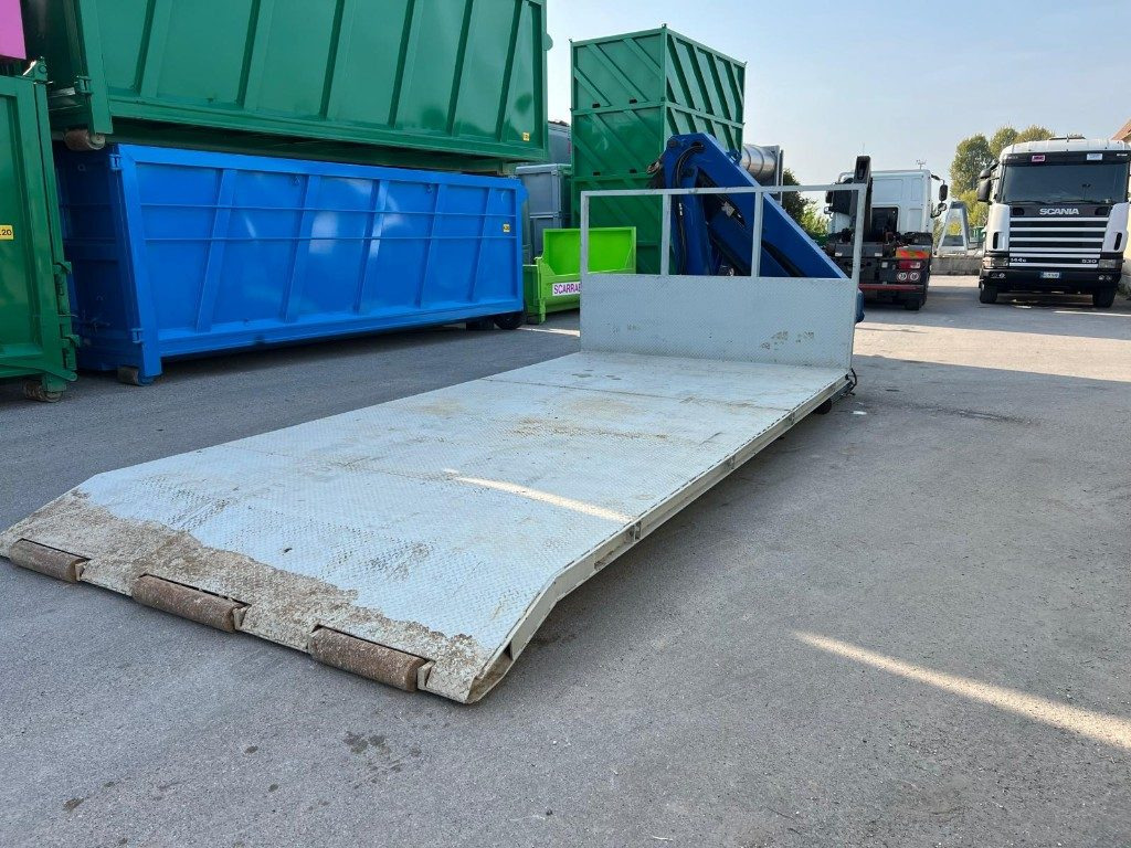 PIANALE SCARRABILE USATO SENZA SPONDE - Roll-off container: picture 5 PIANALE SCARRABILE USATO SENZA SPONDE - Roll-off container: picture 5