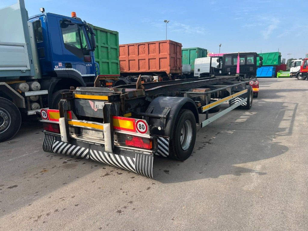 ZORZI RIMORCHIO ZORZI 20R075 SCARRABILE PNEUMATICO - Roll-off/ Skip trailer: picture 3 ZORZI RIMORCHIO ZORZI 20R075 SCARRABILE PNEUMATICO - Roll-off/ Skip trailer: picture 3