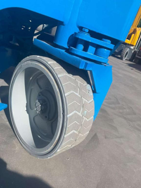 Genie GS-1932 leasing Genie GS-1932: picture 8 Genie GS-1932 leasing Genie GS-1932: picture 8
