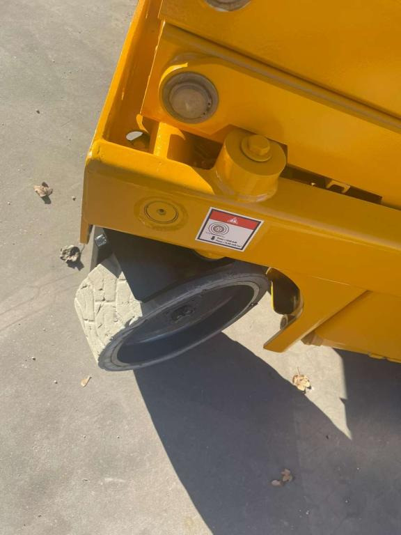 Scissor lift Haulotte COMPACT 10N: picture 9