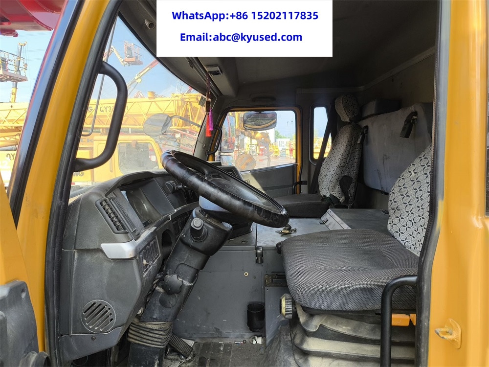 Mobile crane SANY STC1300 STC800 STC1000 STC1600 STC1800 STC750 STC500 STC250: picture 11 Mobile crane SANY STC1300 STC800 STC1000 STC1600 STC1800 STC750 STC500 STC250: picture 11