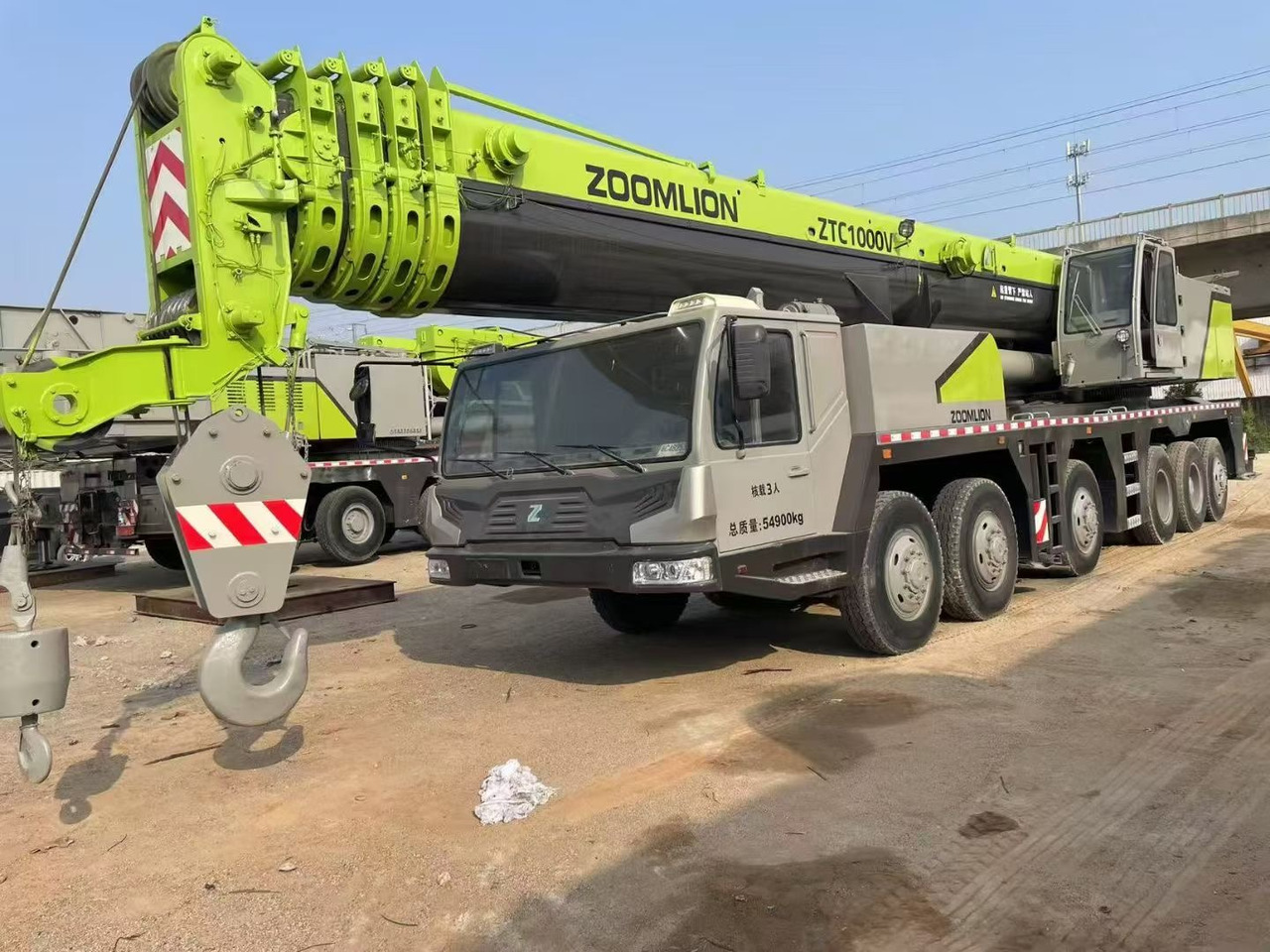 ZOOMLION ZTC1000V ZTC1100V ZTC1500V 100T 110T 150T Used truck crane - Mobile crane: picture 1 ZOOMLION ZTC1000V ZTC1100V ZTC1500V 100T 110T 150T Used truck crane - Mobile crane: picture 1