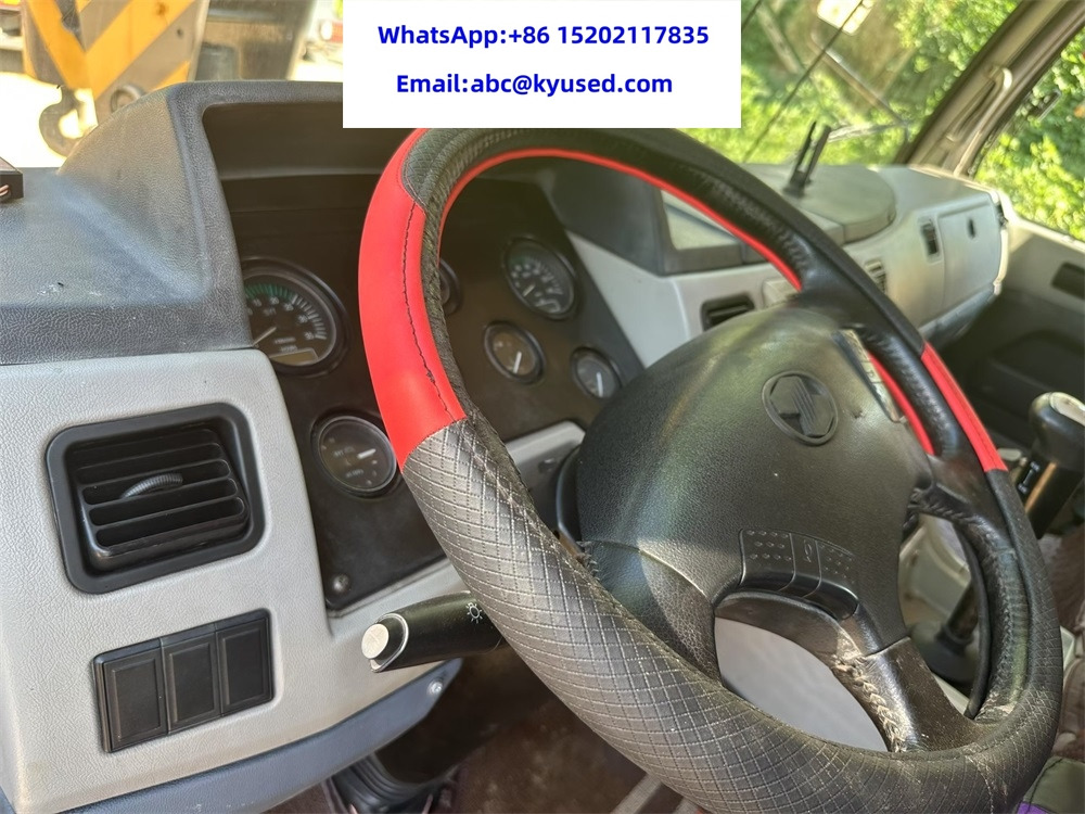 ZOOMLION ZTC700V - Mobile crane: picture 4 ZOOMLION ZTC700V - Mobile crane: picture 4