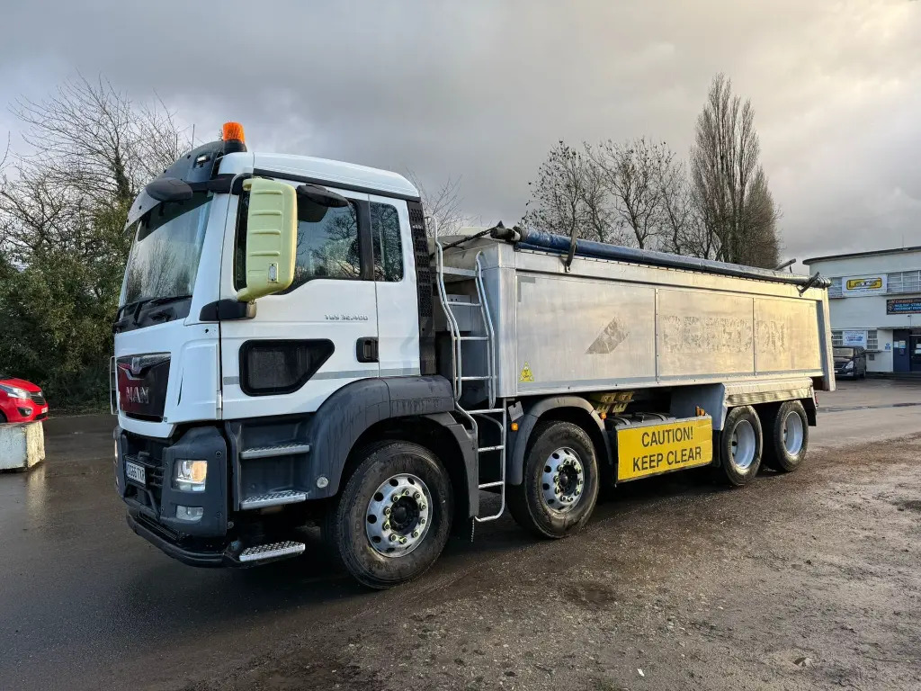 MAN TGS 32.400 Tipper 8x4 - RHD - Tipper: picture 2 MAN TGS 32.400 Tipper 8x4 - RHD - Tipper: picture 2