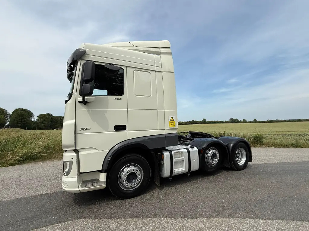 DAF XF 105 (FFA) - Tractor unit: picture 5 DAF XF 105 (FFA) - Tractor unit: picture 5