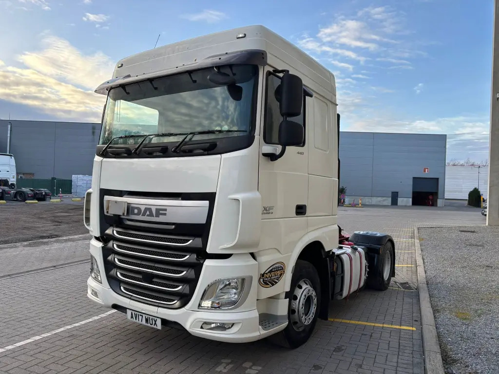 DAF XF 106.440 6x2 (ADR - Hydraulic) - RHD (WUX) - Tractor unit: picture 3 DAF XF 106.440 6x2 (ADR - Hydraulic) - RHD (WUX) - Tractor unit: picture 3