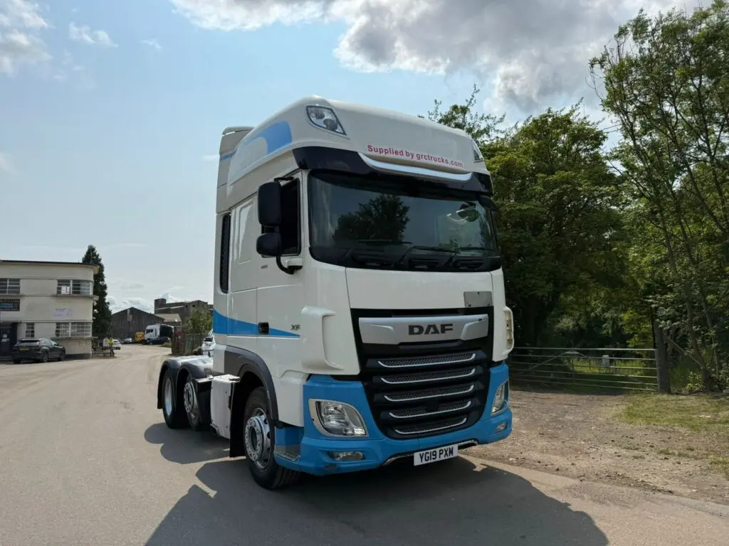 DAF XF 106 6x2 - RHD (PXM) - Tractor unit: picture 2 DAF XF 106 6x2 - RHD (PXM) - Tractor unit: picture 2