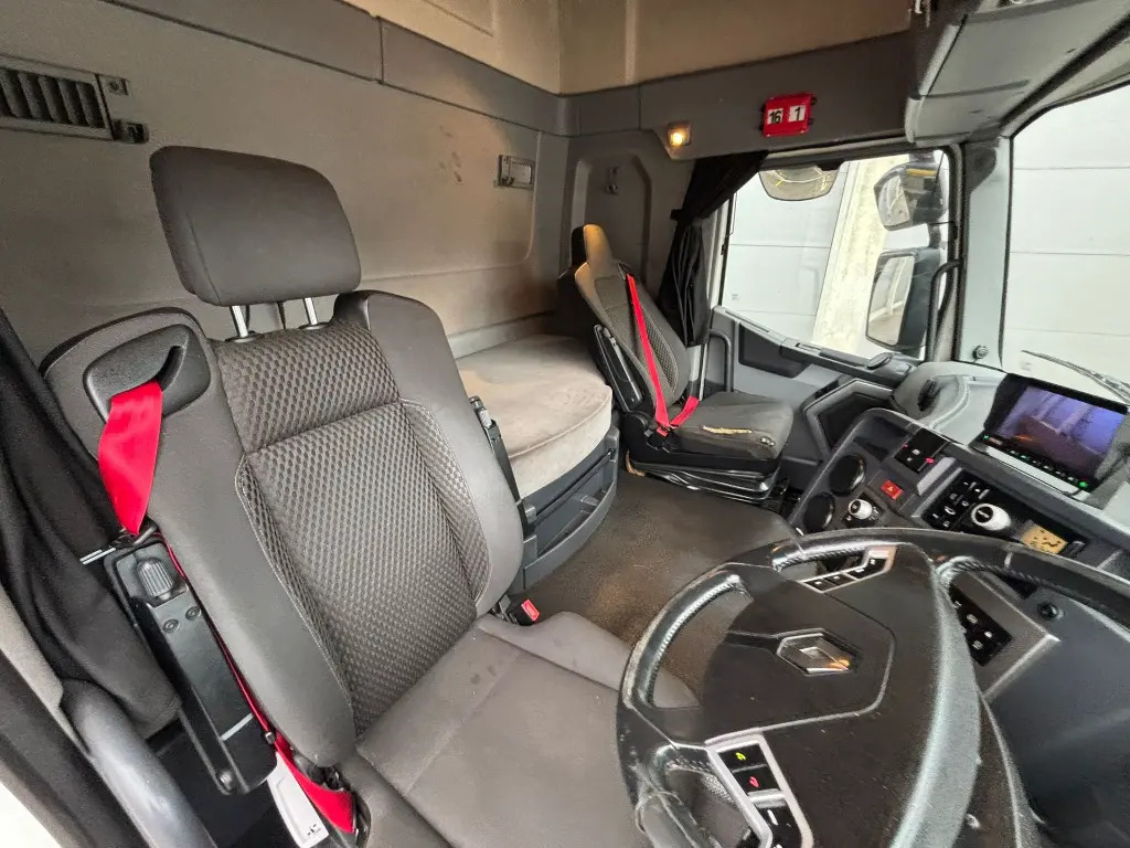 Tractor unit Renault T 460 6x2 - RHD (EHY): picture 18