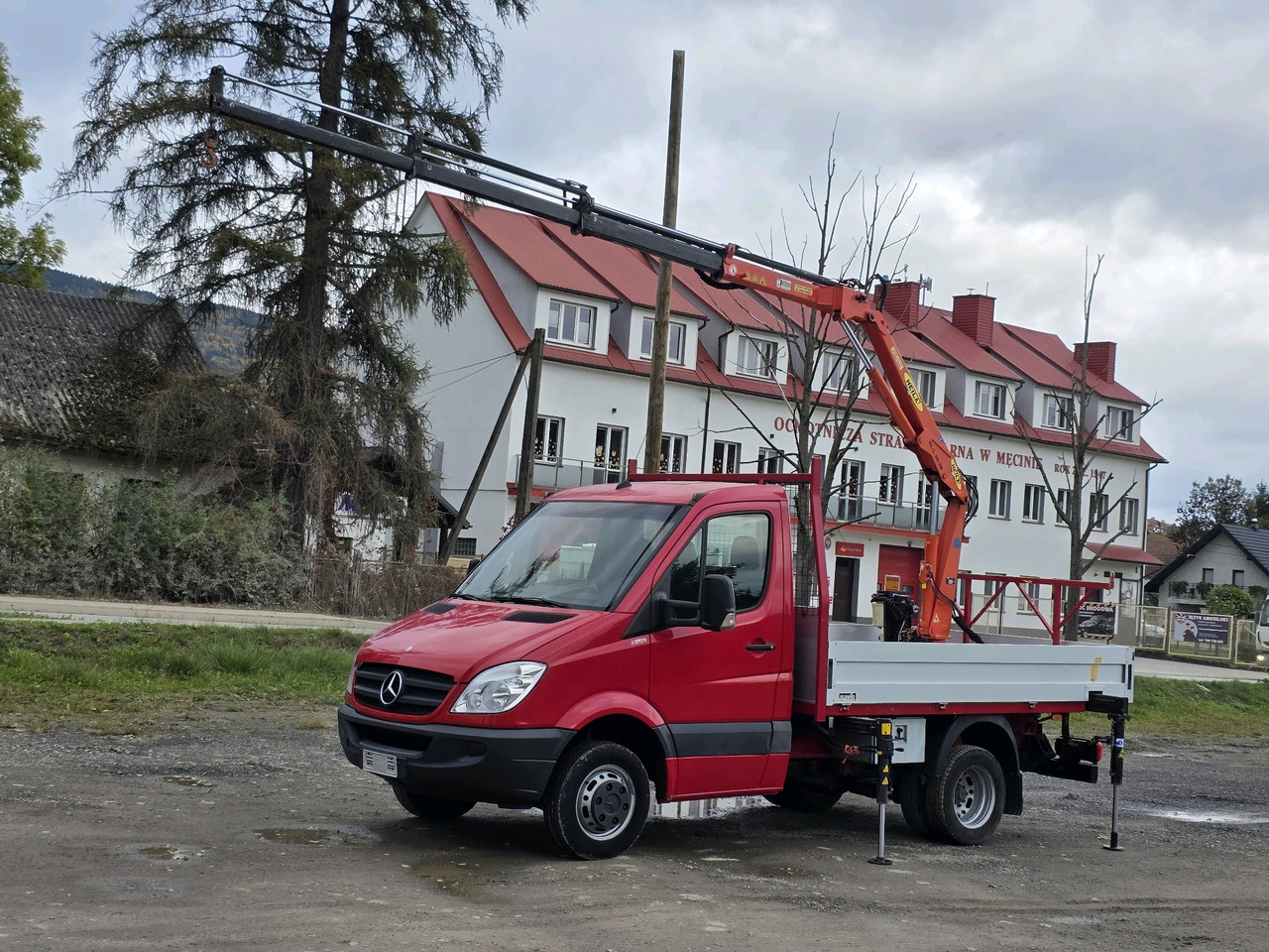 Mercedes-Benz Sprinter 418 CDI Skrzynia +HDS 10.5 M +Pilot ! 87000km ! - Open body delivery van: picture 2 Mercedes-Benz Sprinter 418 CDI Skrzynia +HDS 10.5 M +Pilot ! 87000km ! - Open body delivery van: picture 2