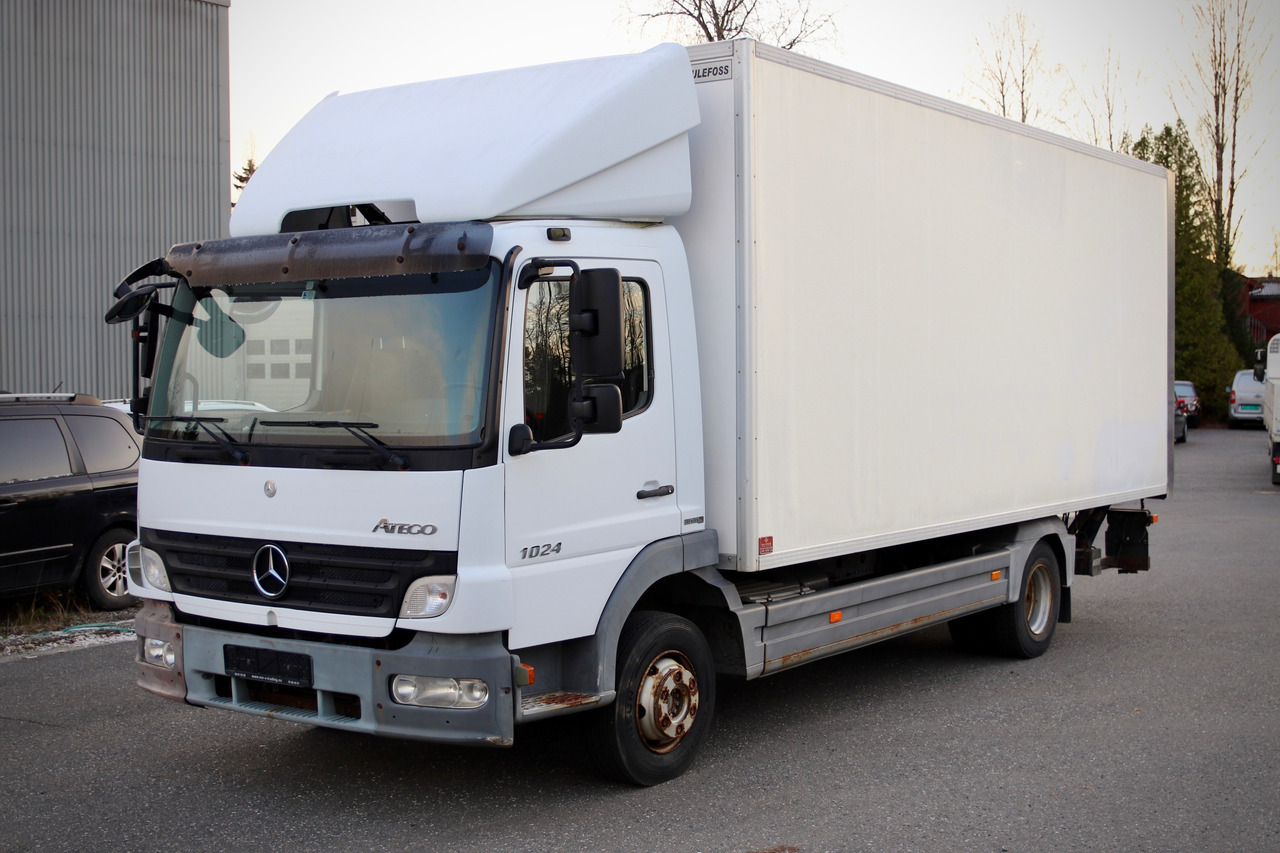 MERCEDES-BENZ Attego - Box truck: picture 2 MERCEDES-BENZ Attego - Box truck: picture 2