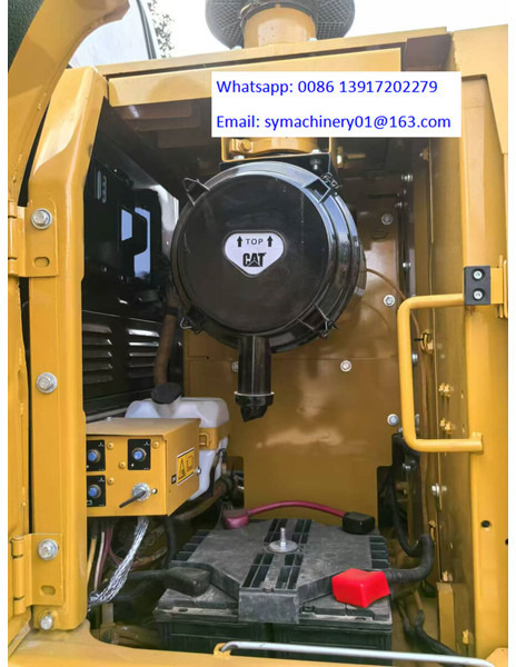 Crawler excavator Caterpillar 320GX: picture 12