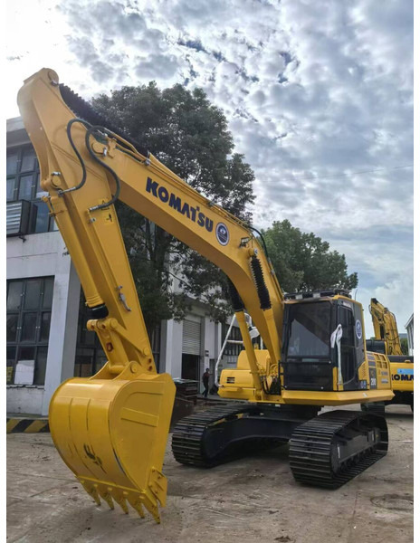 Komatsu PC200 PC220 - Crawler excavator: picture 5 Komatsu PC200 PC220 - Crawler excavator: picture 5