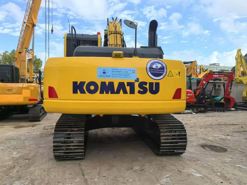 Komatsu PC200 PC220 - Crawler excavator: picture 2 Komatsu PC200 PC220 - Crawler excavator: picture 2