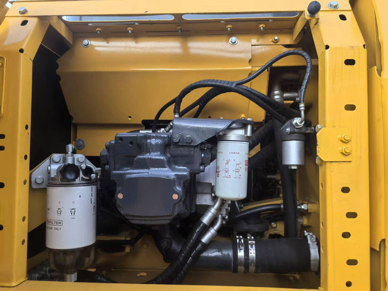 Komatsu PC240LC-8 leasing Komatsu PC240LC-8: picture 11 Komatsu PC240LC-8 leasing Komatsu PC240LC-8: picture 11