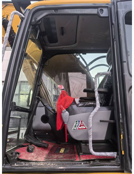 Komatsu PC240LC-8 leasing Komatsu PC240LC-8: picture 12 Komatsu PC240LC-8 leasing Komatsu PC240LC-8: picture 12