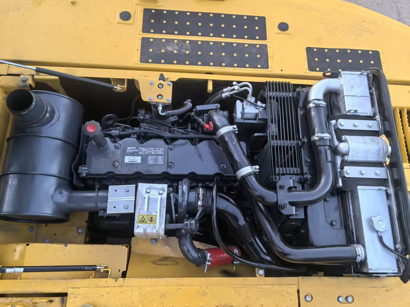 Komatsu PC240LC-8 leasing Komatsu PC240LC-8: picture 16 Komatsu PC240LC-8 leasing Komatsu PC240LC-8: picture 16