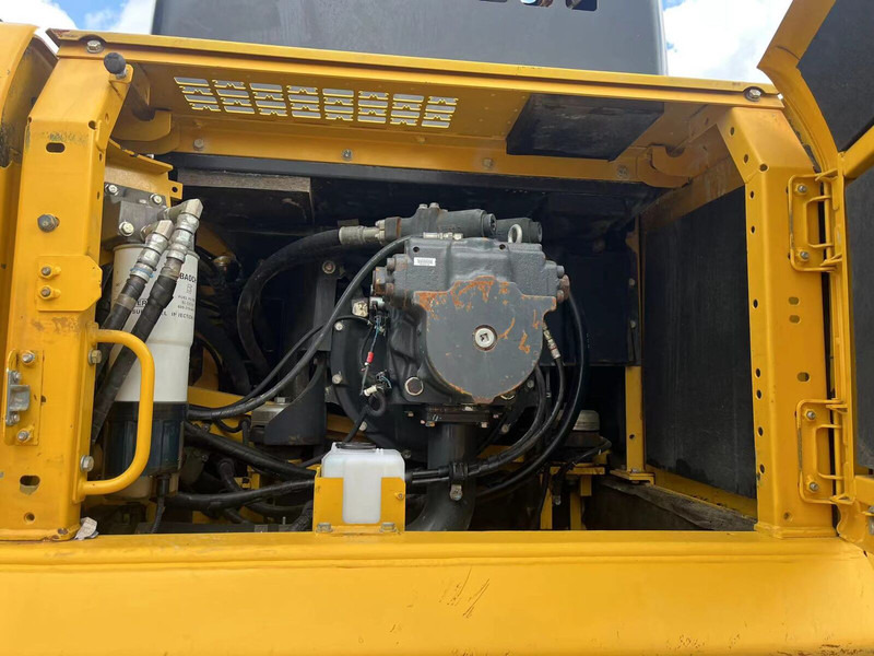 Crawler excavator Komatsu PC400-8R: picture 12 Crawler excavator Komatsu PC400-8R: picture 12