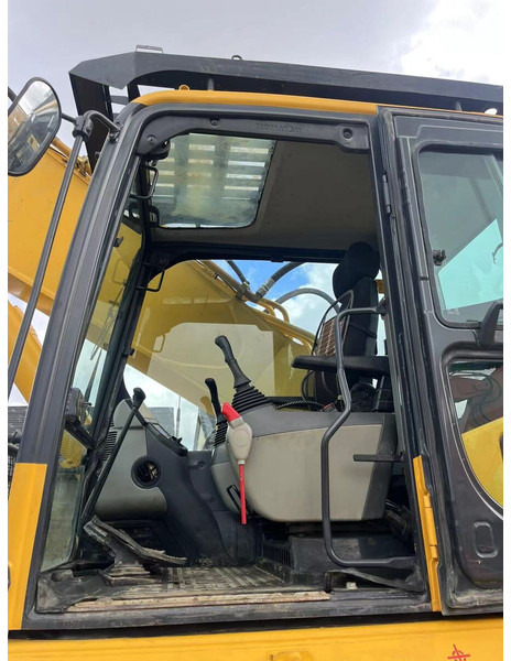 Komatsu PC400-8R - Crawler excavator: picture 5 Komatsu PC400-8R - Crawler excavator: picture 5