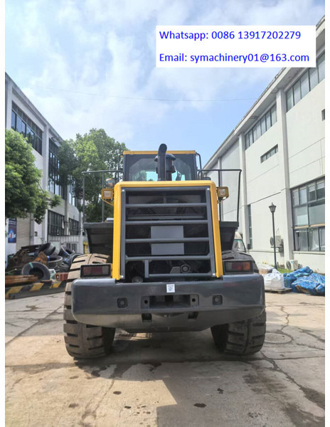 Wheel loader Komatsu WA380-6: picture 8