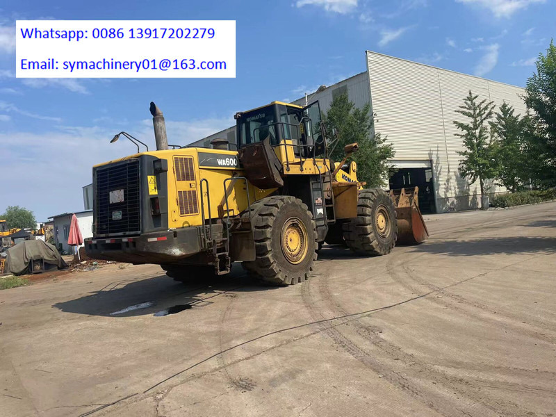 Komatsu WA600-6 - Wheel loader: picture 3 Komatsu WA600-6 - Wheel loader: picture 3