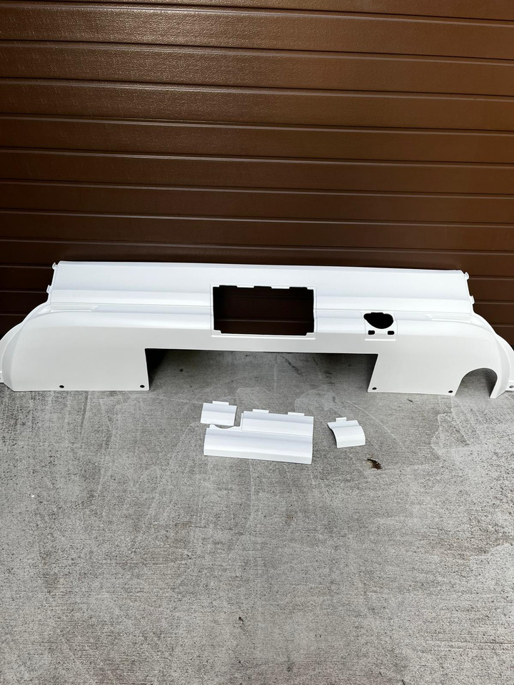 Zderzak tylny środkowy MAN LION'S COACH euro 6 MAN Lions Coach euro 6 - Bumper for Bus: picture 1 Zderzak tylny środkowy MAN LION'S COACH euro 6 MAN Lions Coach euro 6 - Bumper for Bus: picture 1