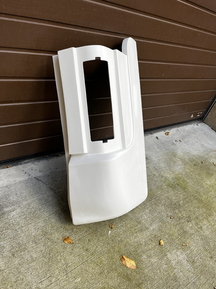 Narożnik, zderzak tylny lewy, prawy MAN Lion’s Coach - Bumper corner for Coach: picture 1 Narożnik, zderzak tylny lewy, prawy MAN Lion’s Coach - Bumper corner for Coach: picture 1