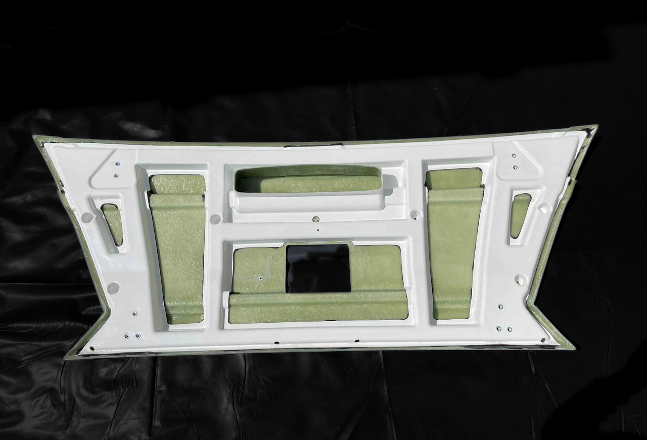 Zderzak przedni środkowy MAN LION'S COACH EURO 6 MAN Lion’s Coach Euro 6 - Bumper for Coach: picture 2 Zderzak przedni środkowy MAN LION'S COACH EURO 6 MAN Lion’s Coach Euro 6 - Bumper for Coach: picture 2