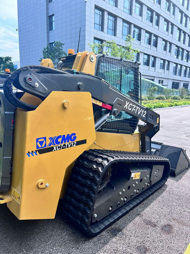 New XCMG XC7-SR08 compact track loader - Compact track loader: picture 3 New XCMG XC7-SR08 compact track loader - Compact track loader: picture 3