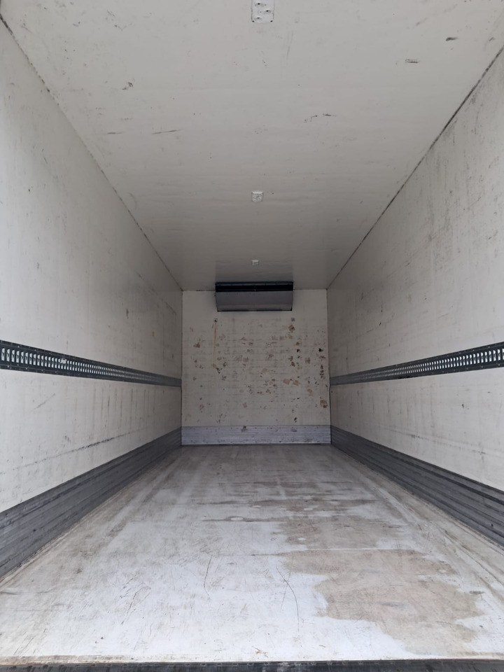 MERCEDES-BENZ Antos 1833 Kühlkoffer LBW | Standheizung | Euro 6 leasing MERCEDES-BENZ Antos 1833 Kühlkoffer LBW | Standheizung | Euro 6: picture 11 MERCEDES-BENZ Antos 1833 Kühlkoffer LBW | Standheizung | Euro 6 leasing MERCEDES-BENZ Antos 1833 Kühlkoffer LBW | Standheizung | Euro 6: picture 11