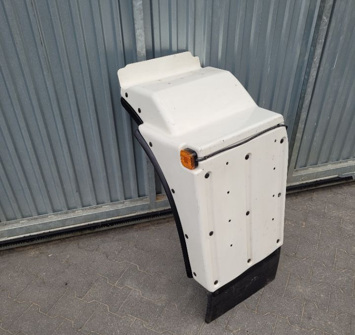 BLOTNIK MAN TGM LH NOWY ORYGINAL 81.61210.0541/0547 - Fender for Truck: picture 1 BLOTNIK MAN TGM LH NOWY ORYGINAL 81.61210.0541/0547 - Fender for Truck: picture 1