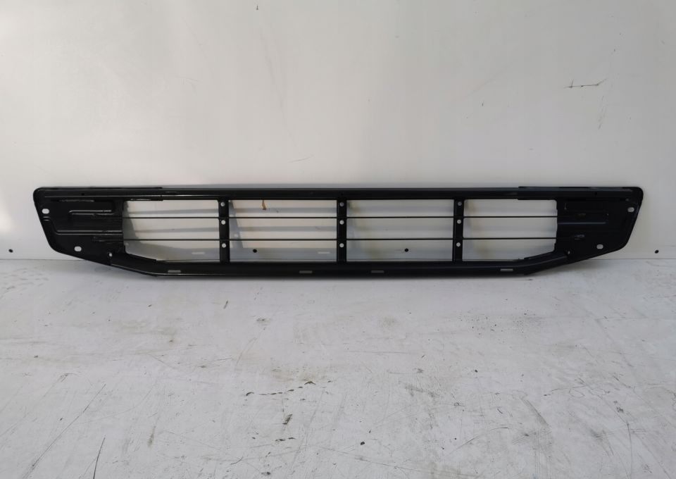 GRILL ATRAPA ŁAWKA VOLVO FH4 82255346 ORYGINAŁ - Grill for Truck: picture 1 GRILL ATRAPA ŁAWKA VOLVO FH4 82255346 ORYGINAŁ - Grill for Truck: picture 1