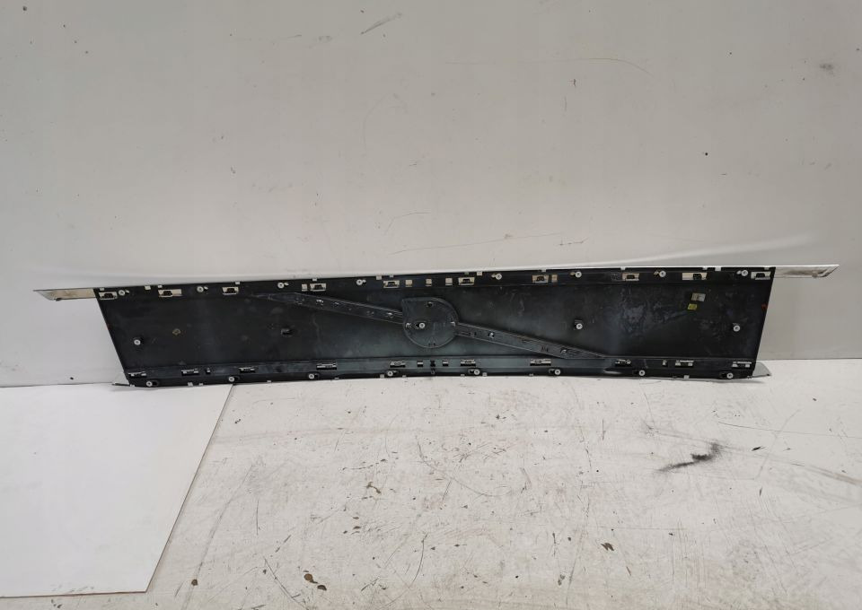 GRILL ATRAPA VOLVO FH 4 ORYGINAŁ CHROM - Grill for Truck: picture 4 GRILL ATRAPA VOLVO FH 4 ORYGINAŁ CHROM - Grill for Truck: picture 4