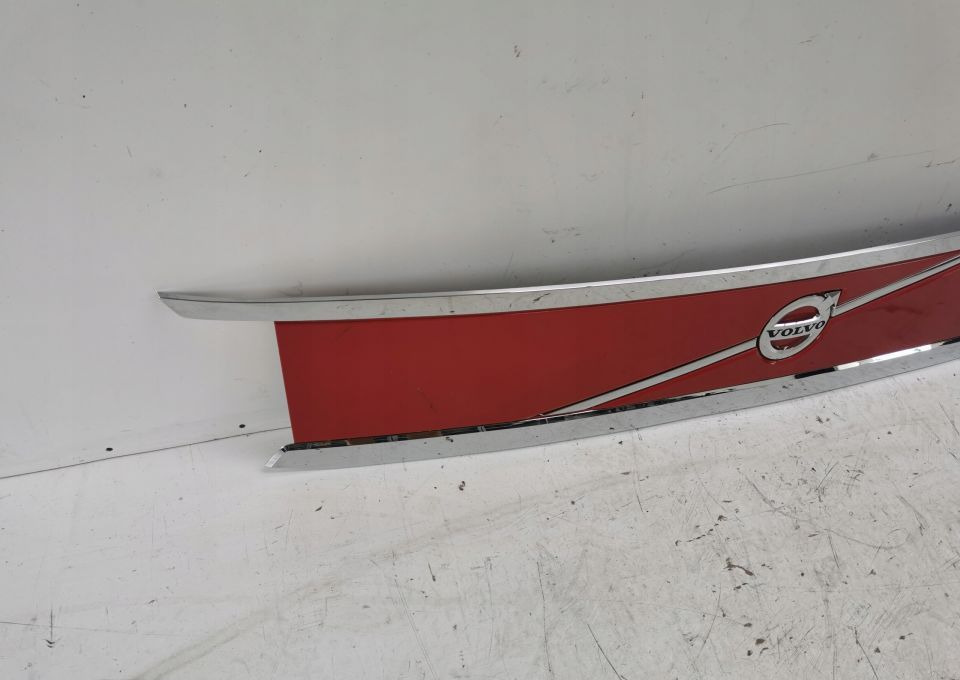 GRILL ATRAPA VOLVO FH 4 ORYGINAŁ CHROM - Grill for Truck: picture 3 GRILL ATRAPA VOLVO FH 4 ORYGINAŁ CHROM - Grill for Truck: picture 3