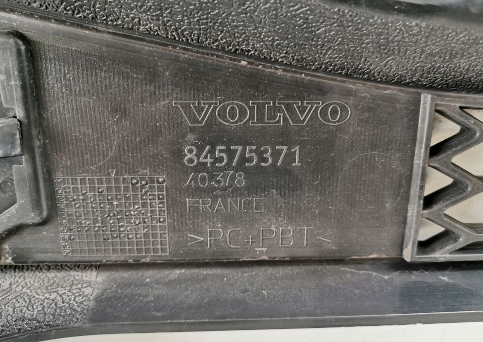 GRILL ATRAPA VOLVO FM FMX EURO 6 ORYGINAŁ - Grill for Truck: picture 2 GRILL ATRAPA VOLVO FM FMX EURO 6 ORYGINAŁ - Grill for Truck: picture 2