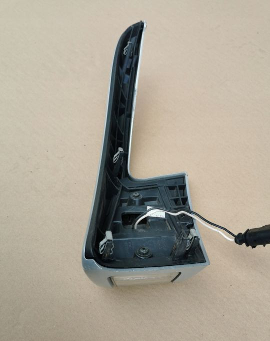 KIERUNKOWSKAZ VOLVO FMX 82462031 LH - Turn signal for Truck: picture 2 KIERUNKOWSKAZ VOLVO FMX 82462031 LH - Turn signal for Truck: picture 2