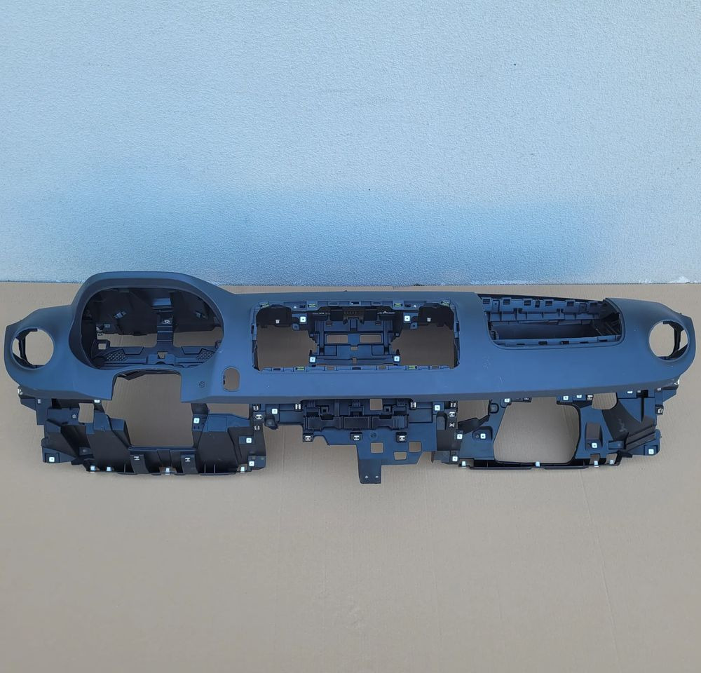 KONSOLA MERCEDES SPRINTER W910 W907 - Dashboard for Truck: picture 1 KONSOLA MERCEDES SPRINTER W910 W907 - Dashboard for Truck: picture 1