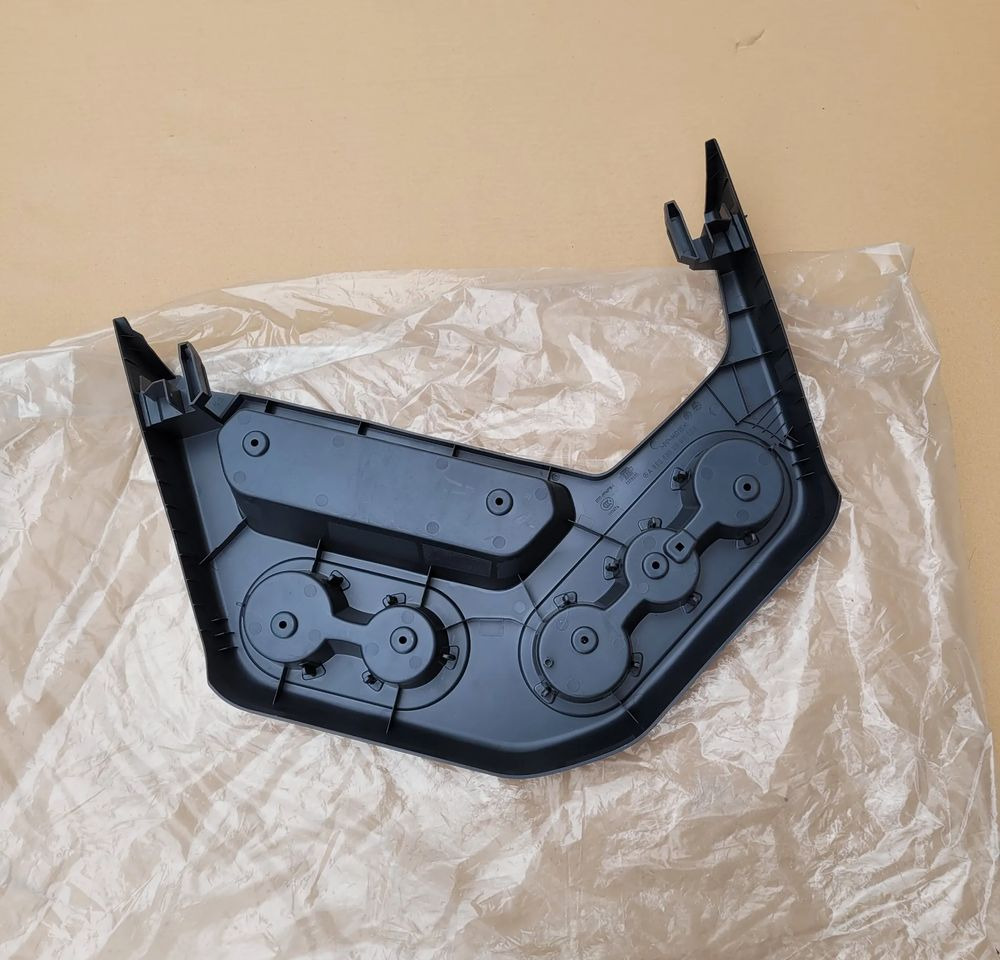 KONSOLA SCHOWRK MERCEDES ACTROS MP4 MP5 NOWY ORYGINAŁ A9606806991/001 CHWALIM116 - Dashboard for Truck: picture 2 KONSOLA SCHOWRK MERCEDES ACTROS MP4 MP5 NOWY ORYGINAŁ A9606806991/001 CHWALIM116 - Dashboard for Truck: picture 2