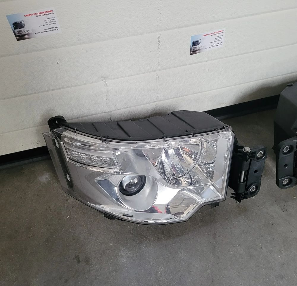 LAMPA XENON RENAULT RANGE T PRAWA LEWA - Lights/ Lighting for Truck: picture 2 LAMPA XENON RENAULT RANGE T PRAWA LEWA - Lights/ Lighting for Truck: picture 2