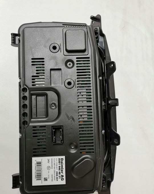 LICZNIK MERCEDES ACTROS MP4 A961 446 48 21 - Dashboard for Truck: picture 2 LICZNIK MERCEDES ACTROS MP4 A961 446 48 21 - Dashboard for Truck: picture 2