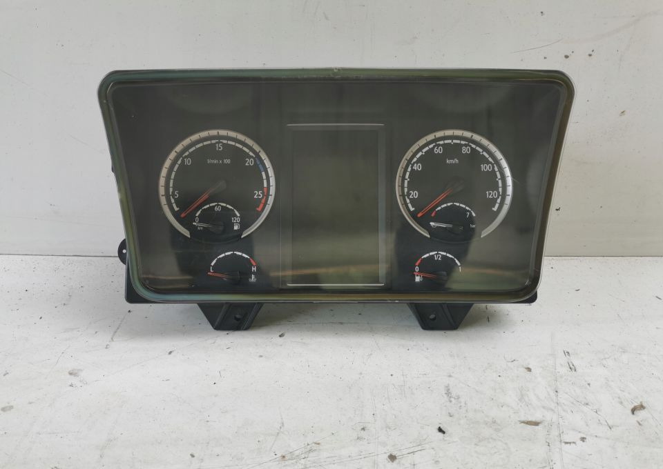 LICZNIK SCANIA R XPI 1946413 - Dashboard for Truck: picture 1 LICZNIK SCANIA R XPI 1946413 - Dashboard for Truck: picture 1