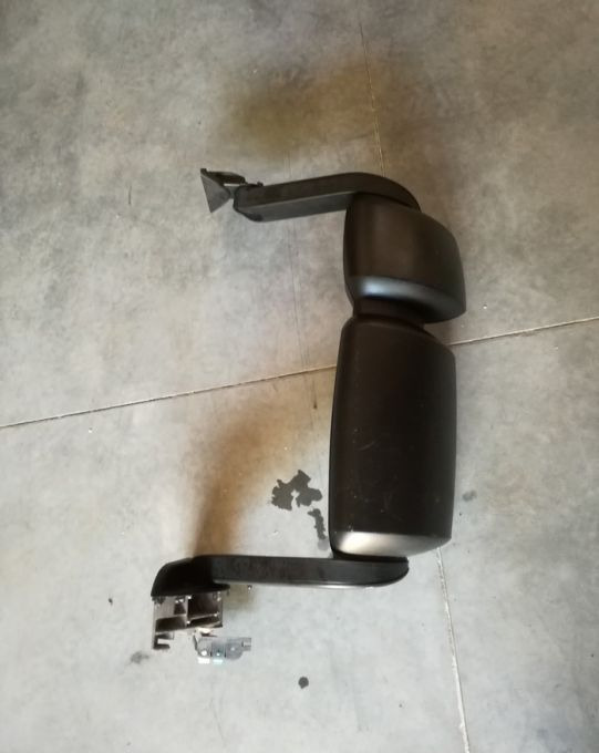 LUSTERKO IVECO EUROCARGO ELEKTRYCZNE LH. ORYGINAŁ - Rear view mirror: picture 2 LUSTERKO IVECO EUROCARGO ELEKTRYCZNE LH. ORYGINAŁ - Rear view mirror: picture 2