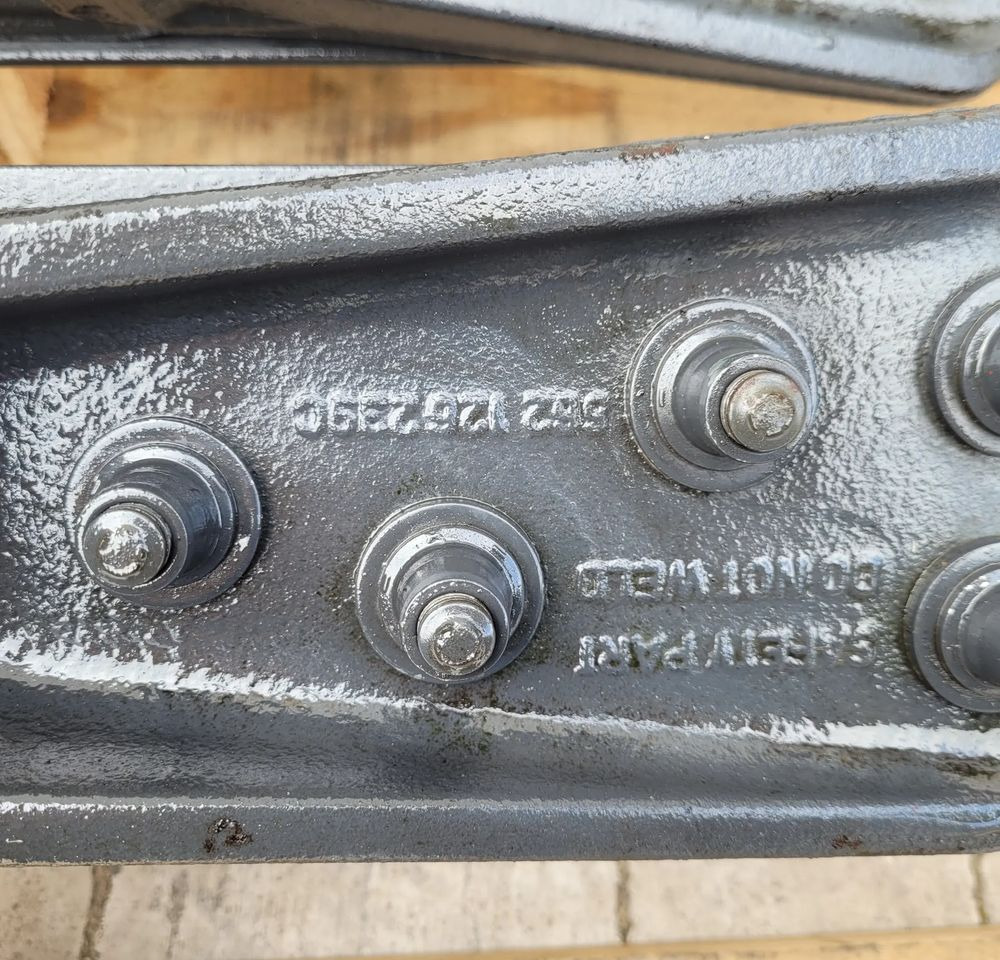 MOCOWANIE SIODŁA VOLVO FH RENAULT HOLAND - Fifth wheel coupling for Truck: picture 3 MOCOWANIE SIODŁA VOLVO FH RENAULT HOLAND - Fifth wheel coupling for Truck: picture 3