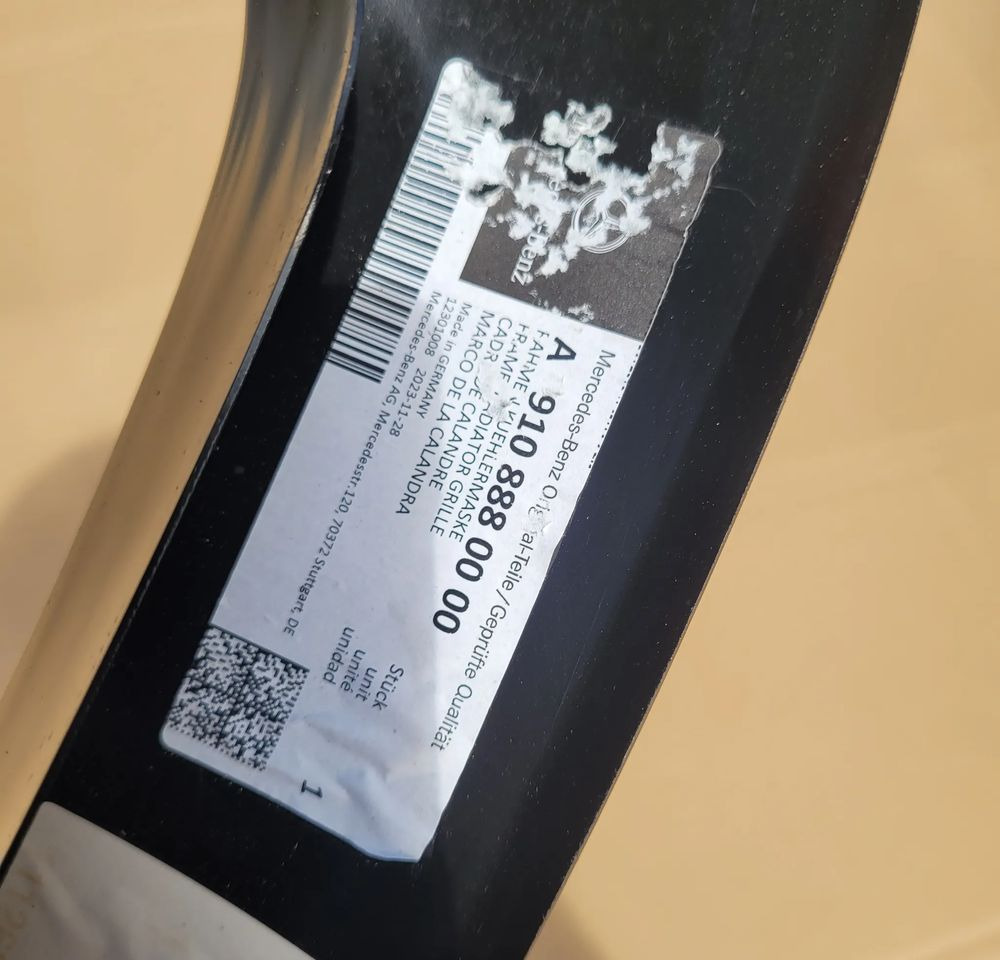 NOWA ORYGINAŁ RAMKA GRILLA SPRINTER W910 A9108880000 CHWALIM116 - Grill for Commercial vehicle: picture 3 NOWA ORYGINAŁ RAMKA GRILLA SPRINTER W910 A9108880000 CHWALIM116 - Grill for Commercial vehicle: picture 3