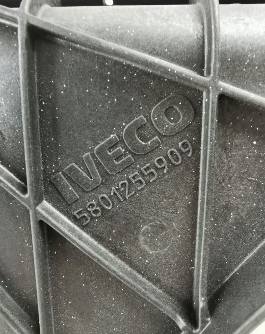 OSŁONA CHŁODNICY IVECO DAILY 5801255909 - Cooling system for Commercial vehicle: picture 2 OSŁONA CHŁODNICY IVECO DAILY 5801255909 - Cooling system for Commercial vehicle: picture 2