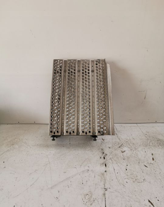 PODEST MERCEDES ACTROS MP4 - Footstep for Truck: picture 1 PODEST MERCEDES ACTROS MP4 - Footstep for Truck: picture 1