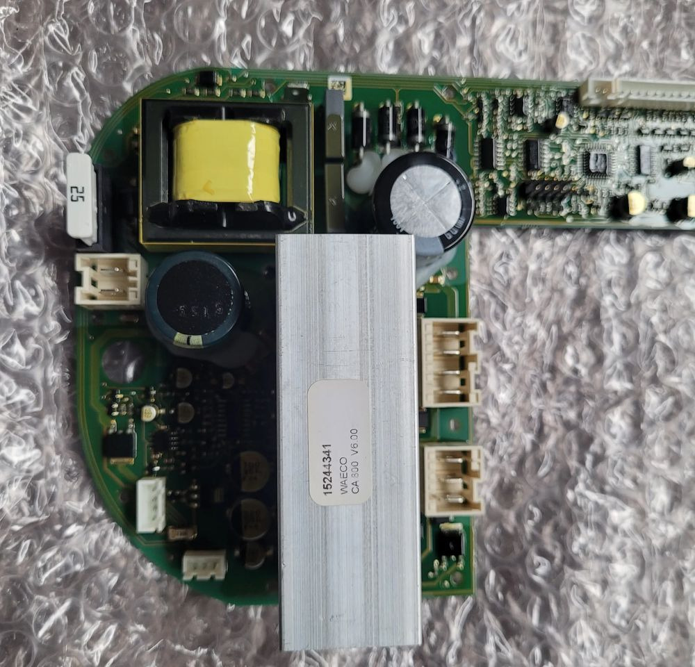 Electrical system for Truck STEROWNIK OBUDOWA KLIMATYZACJI POSTOJOWEJ WAECO: picture 6