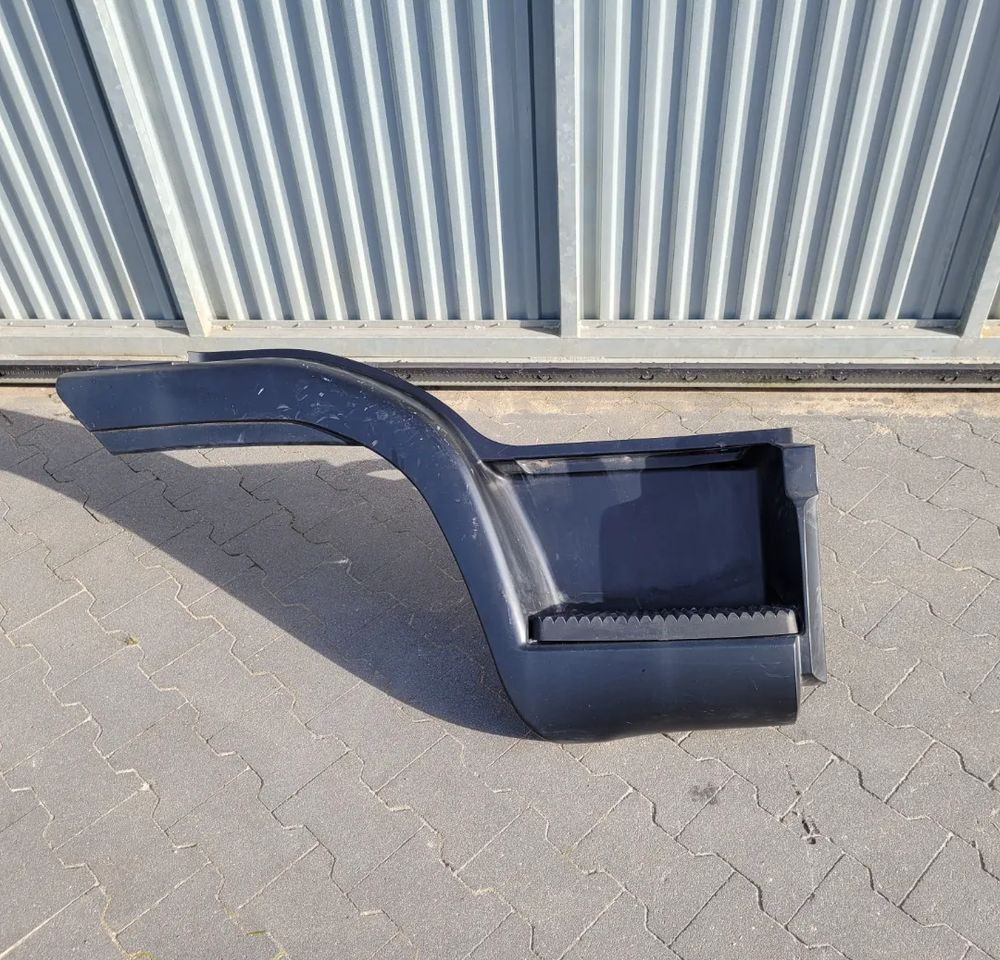 STOPNICA IVECO EUROCARGO ORYGINAL RH. - Footstep for Truck: picture 1 STOPNICA IVECO EUROCARGO ORYGINAL RH. - Footstep for Truck: picture 1