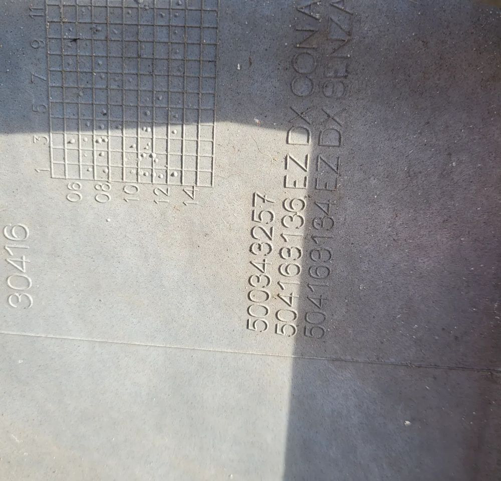 STOPNICA IVECO EUROCARGO ORYGINAL RH. - Footstep for Truck: picture 3 STOPNICA IVECO EUROCARGO ORYGINAL RH. - Footstep for Truck: picture 3