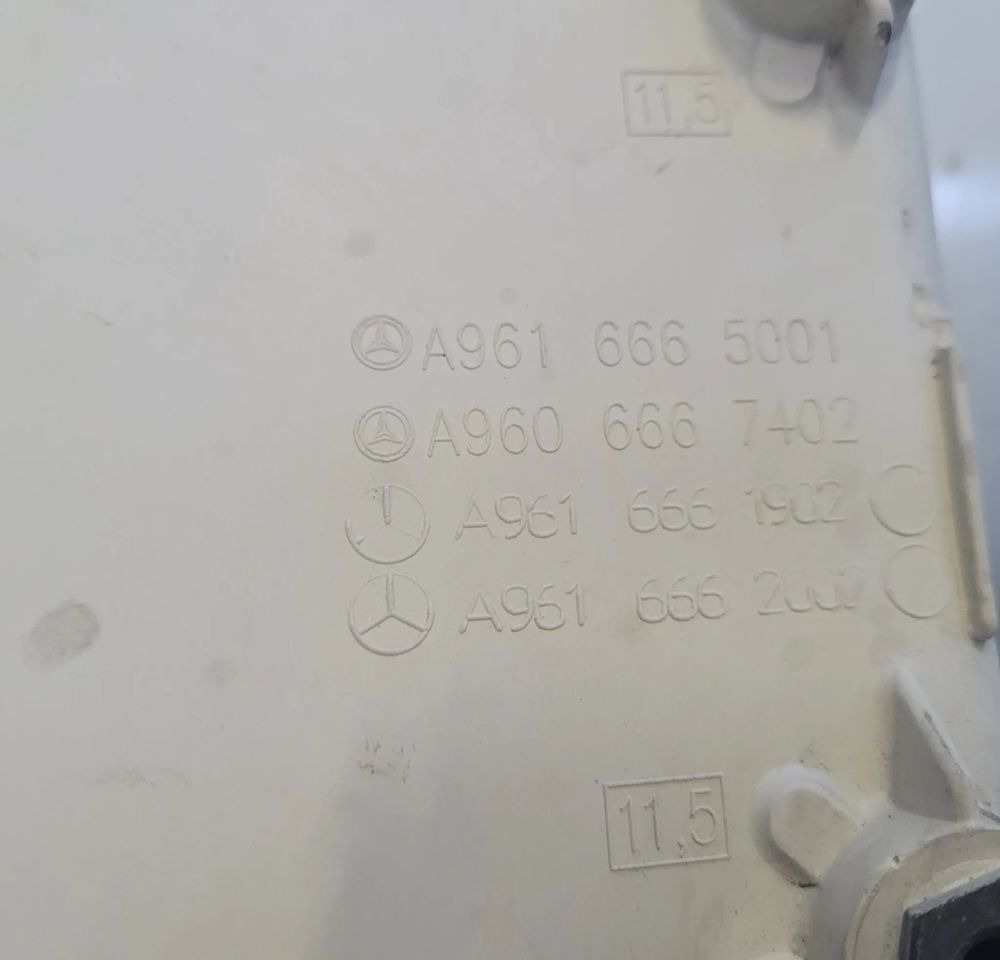 Stopnica Actros mp4 Axor lewa A 9616665001 Chwalim116 - Footstep for Truck: picture 3 Stopnica Actros mp4 Axor lewa A 9616665001 Chwalim116 - Footstep for Truck: picture 3